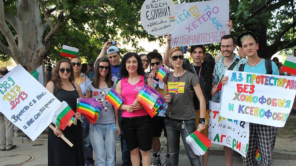 2013-06-22-sofia-pride-on-the-anti-government-protests